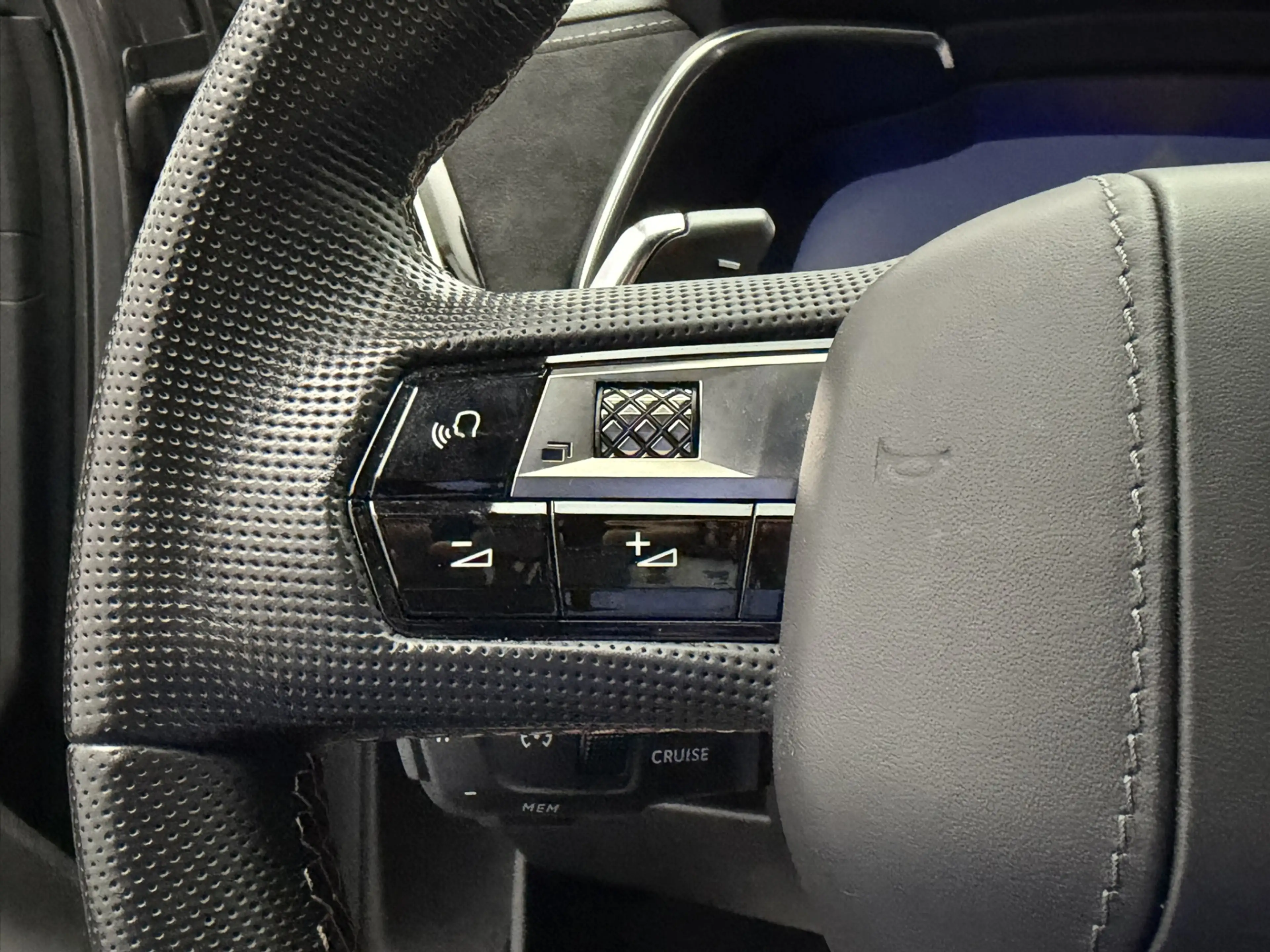 DS Automobiles DS 7 Crossback E-Tense Performance Line+ | Navigatie | Wegklapbar — photo 24