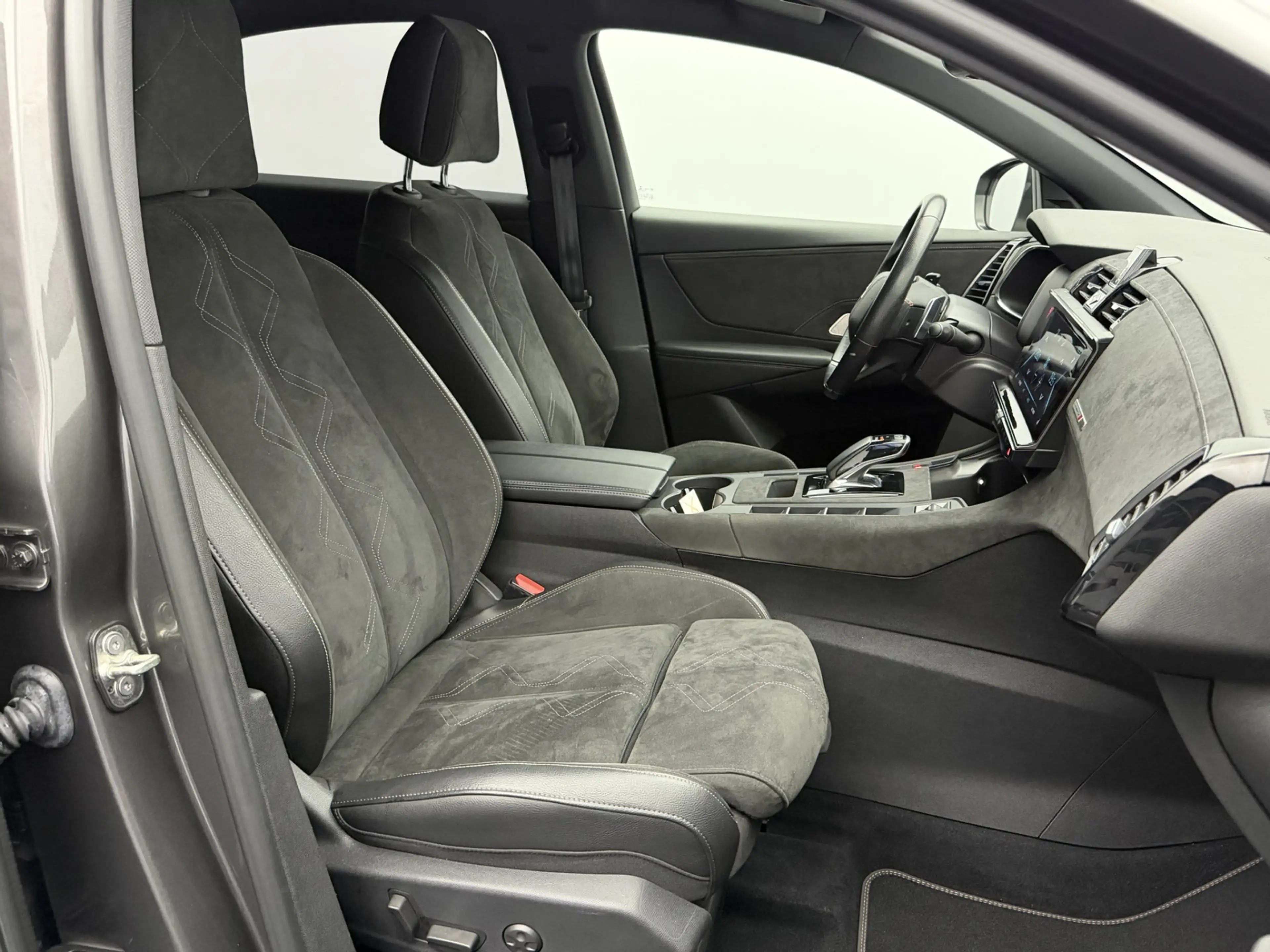 DS Automobiles DS 7 Crossback E-Tense Performance Line+ | Navigatie | Wegklapbar — photo 18