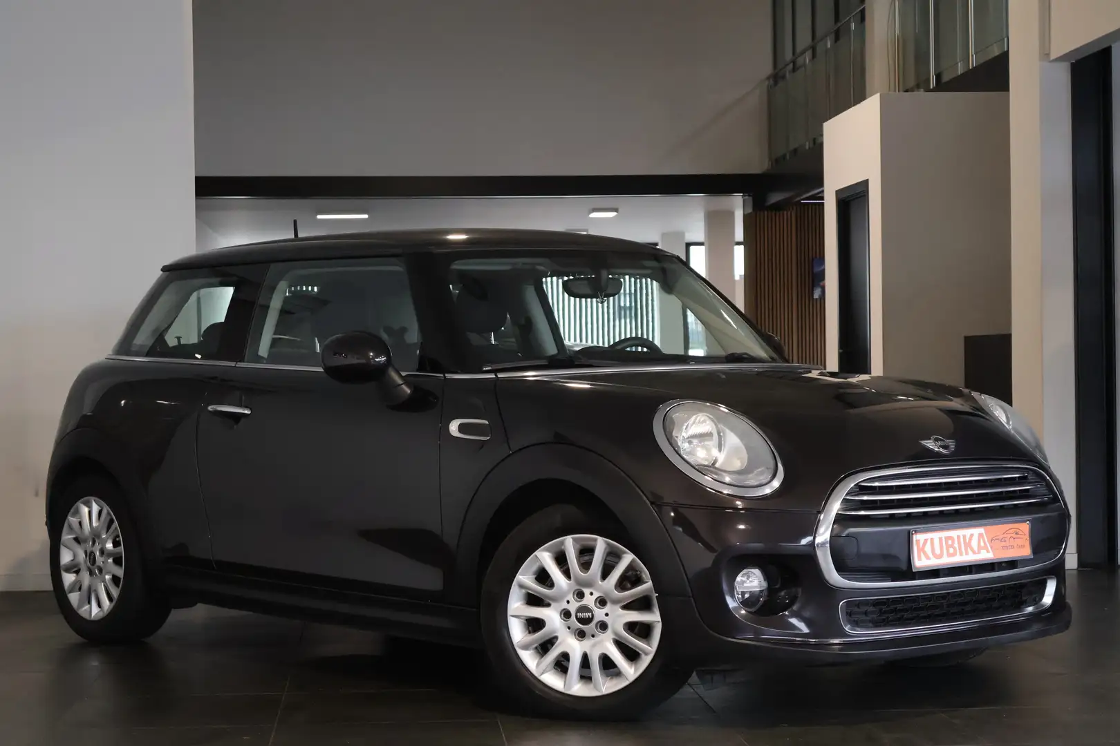 MINI One D Mini One D Airco ParkS USB/ Aux Bruin - 2