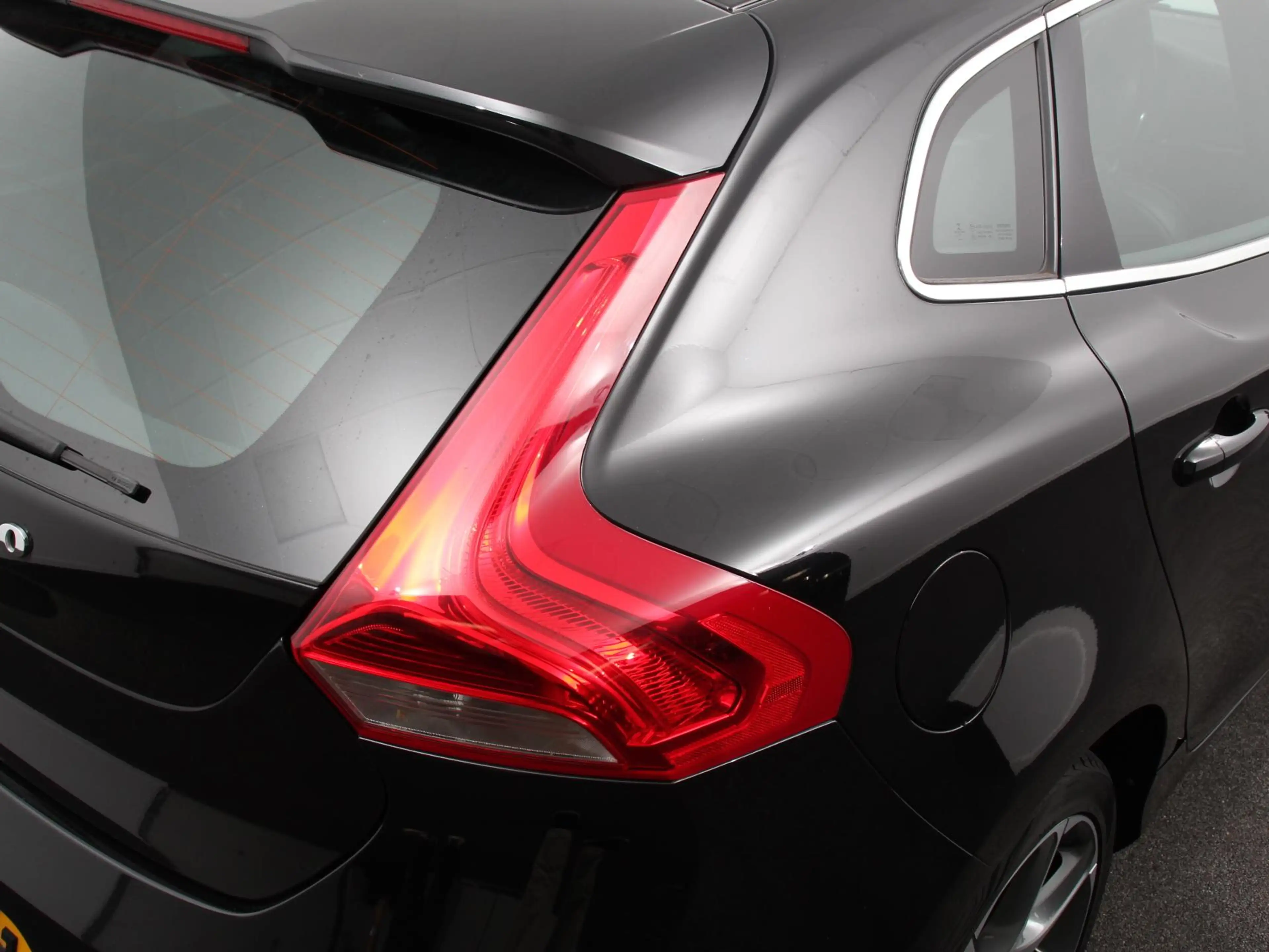 Volvo V40 2.0 T2 Ocean Race Climate Control Navigatie Ledere — photo 9