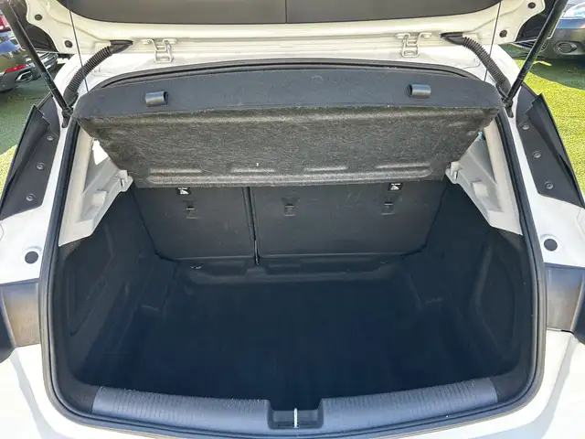 Opel Astra view 9