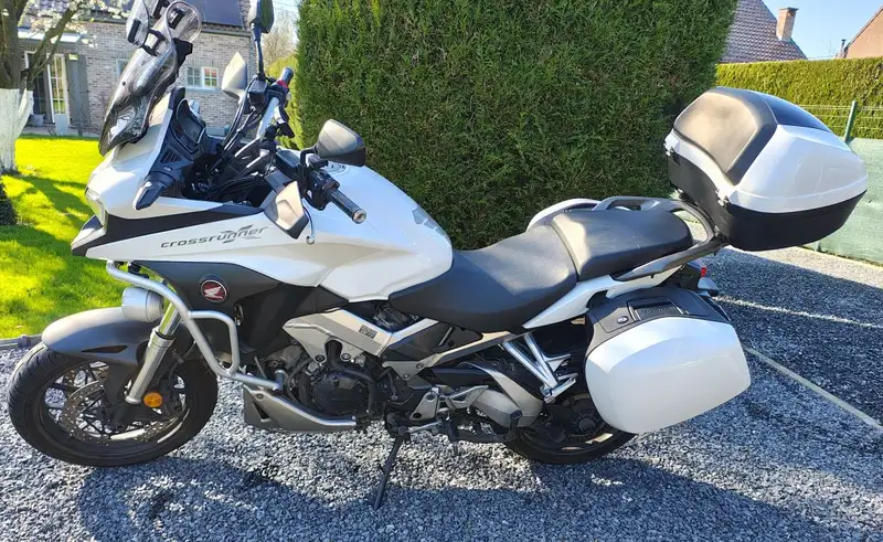 Honda VFR 800 - foto 2