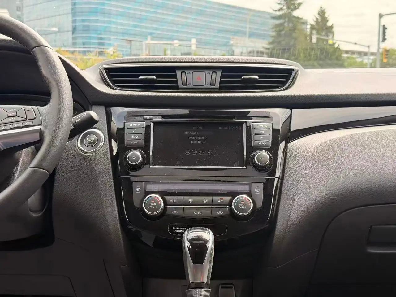 Nissan Qashqai photo Nissan Qashqai