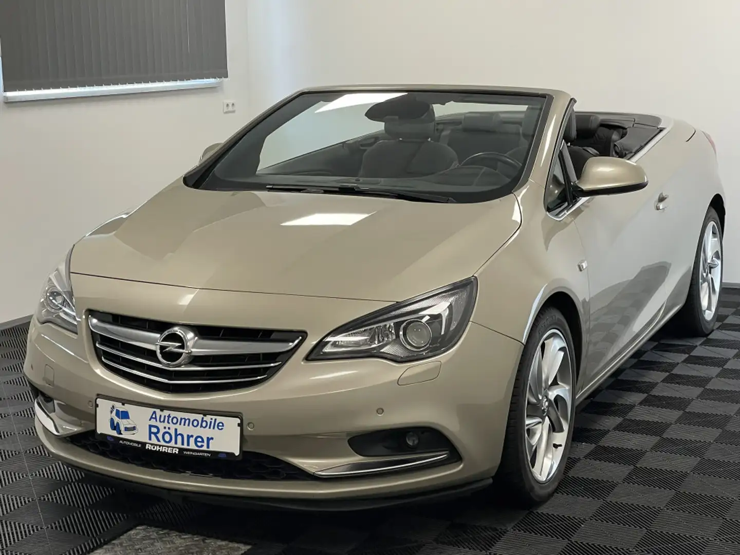 Opel Cascada 1.4 Turbo Innovation ecoFlex Navi Xenon Beige - 2