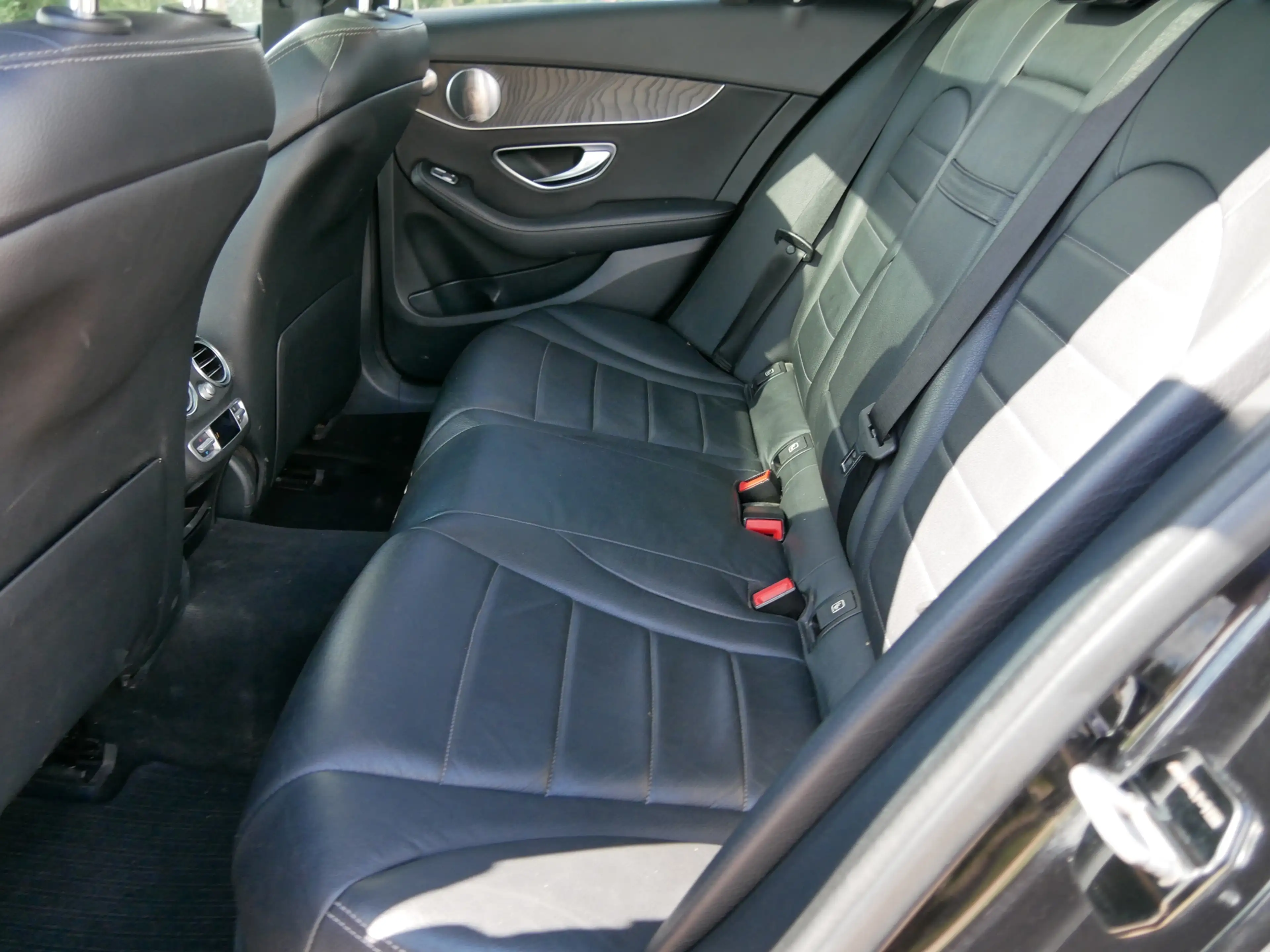 Mercedes-Benz C 350 e Lease Edition PANO BURMESTER ** 11499 NETTO ** — photo 12
