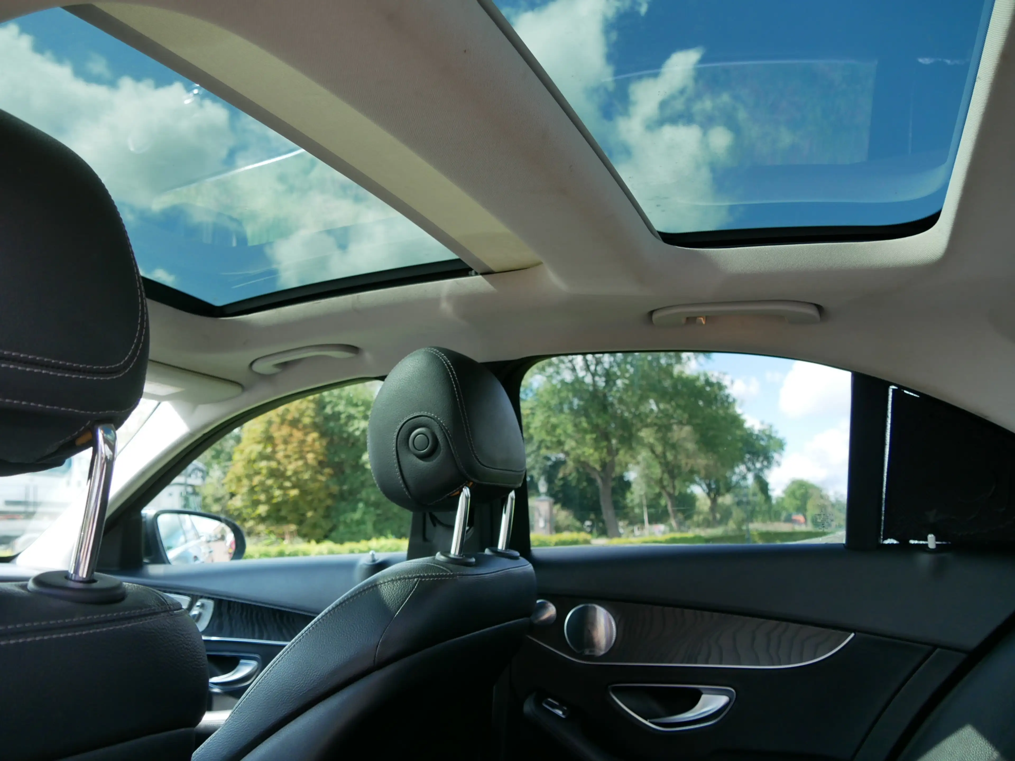 Mercedes-Benz C 350 e Lease Edition PANO BURMESTER ** 11499 NETTO ** — photo 14