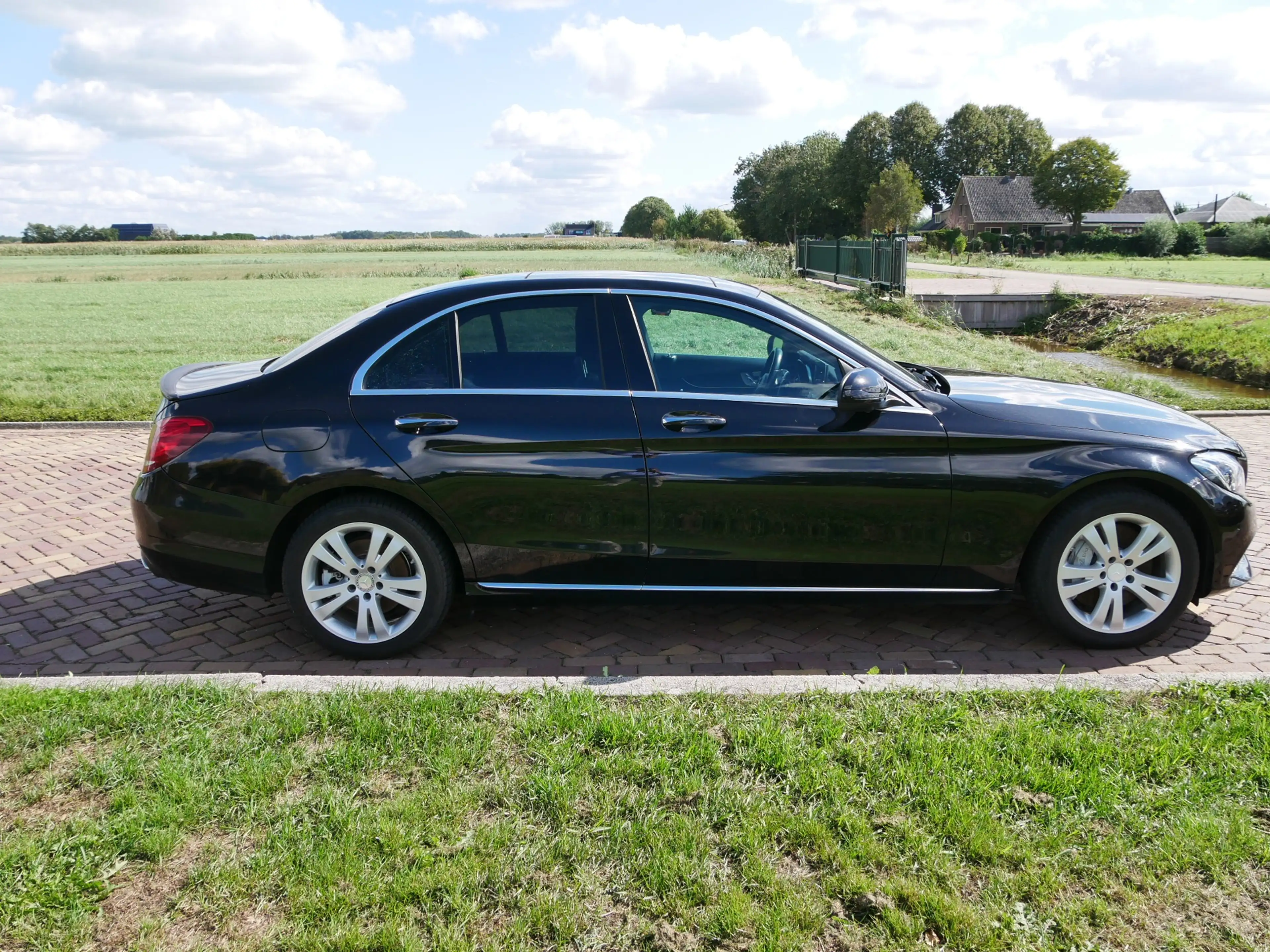 Mercedes-Benz C 350 e Lease Edition PANO BURMESTER ** 11499 NETTO ** — photo 6