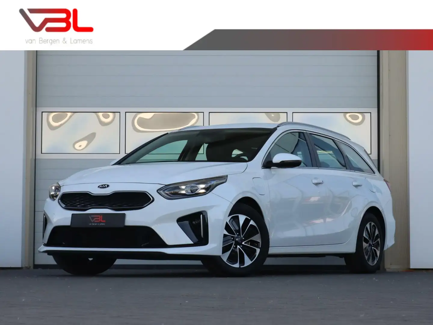 Kia Ceed SW / cee'd SW Sportswagon 1.6 GDI PHEV DynamicPlusLine | ACC | Blanc - 1