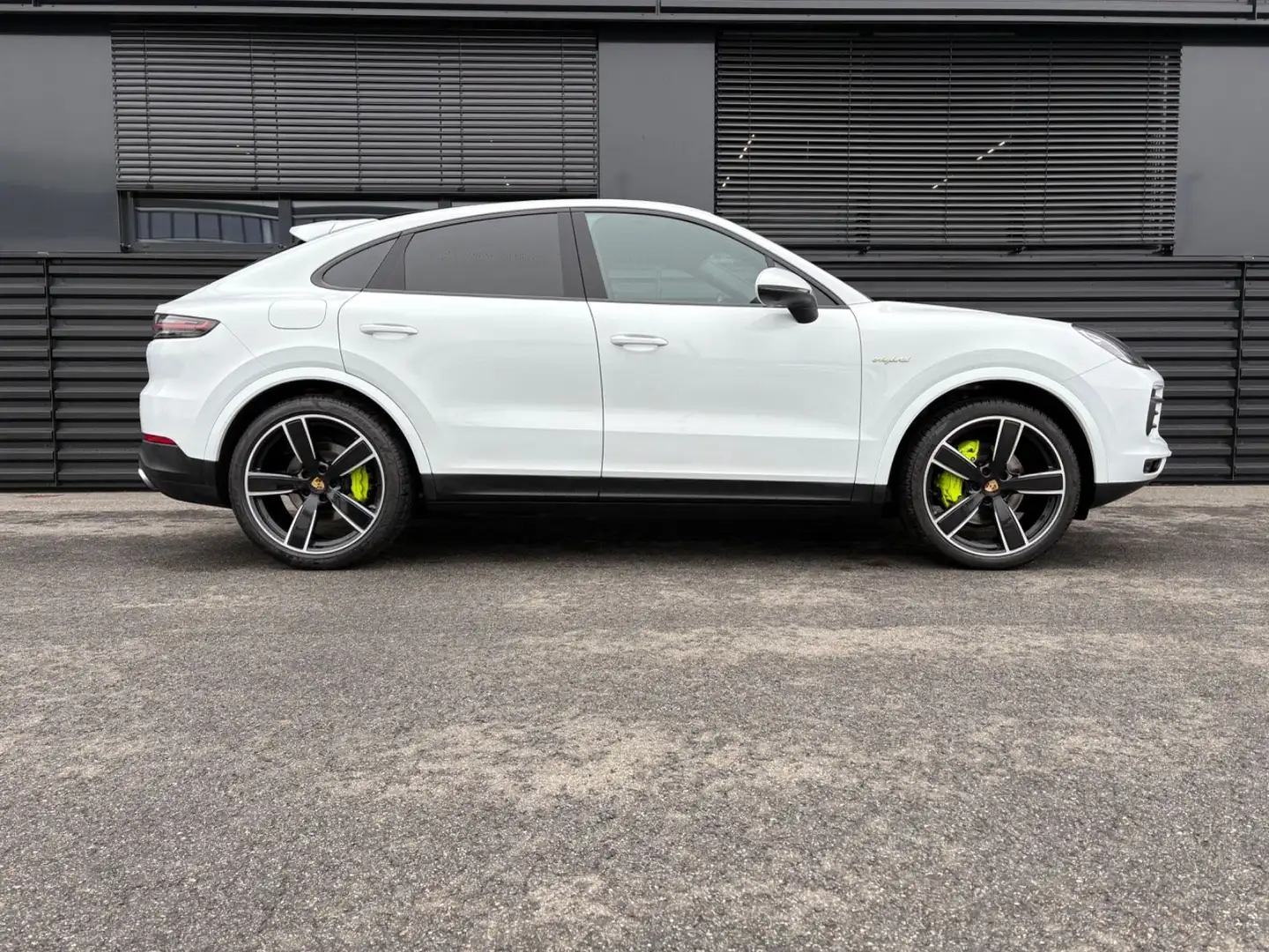 Porsche Cayenne Coupe E-Hybrid-INNO-HEAD UP-EL.AK-1.HAND Weiß - 2