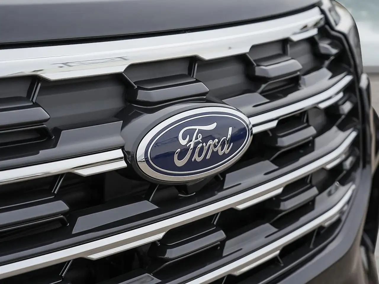 Ford Explorer снимка Ford Explorer