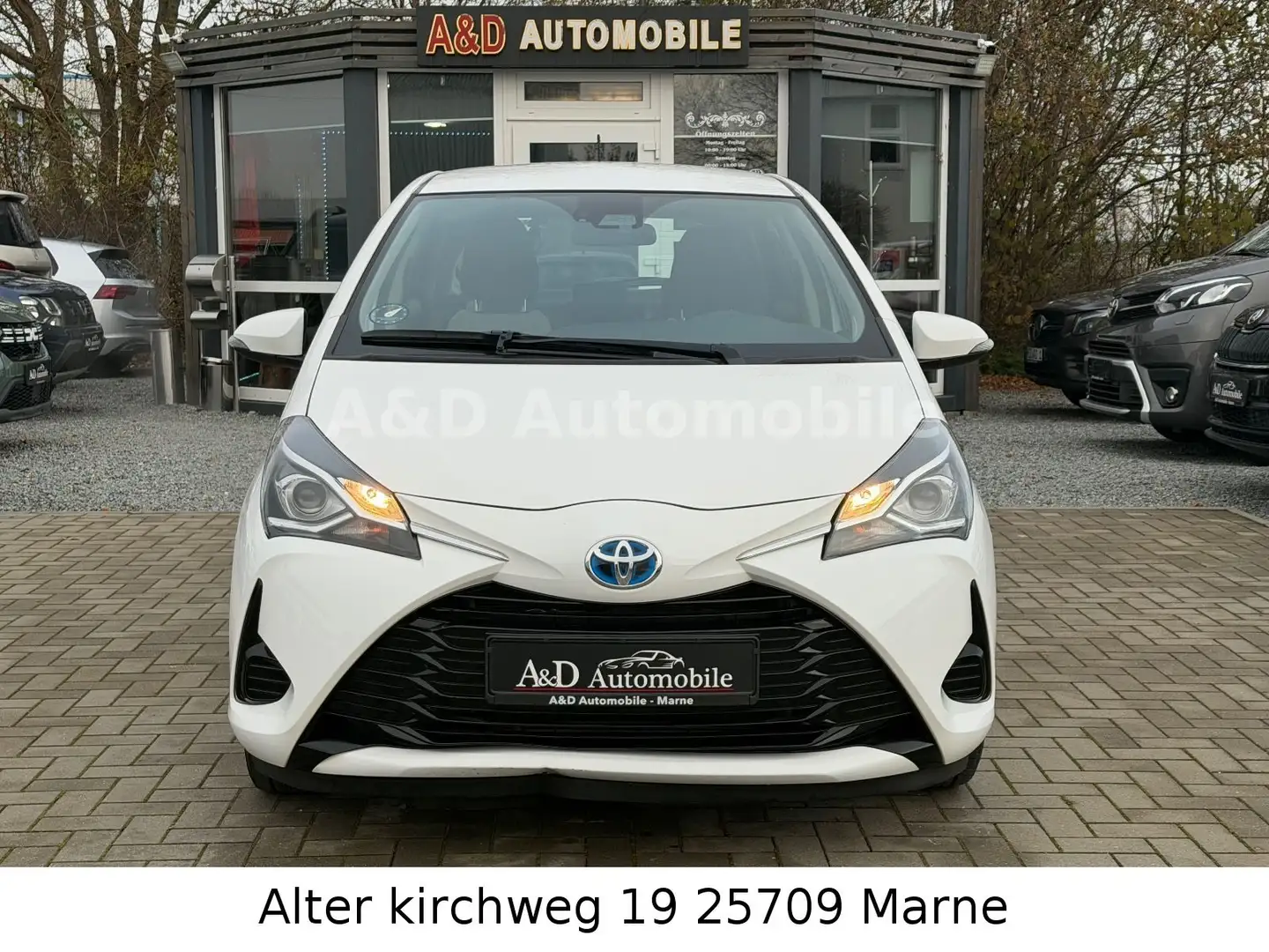 Toyota Yaris Hybrid Energy KAMERA SHZ PDC NAVI BT 1HAND Weiß - 2