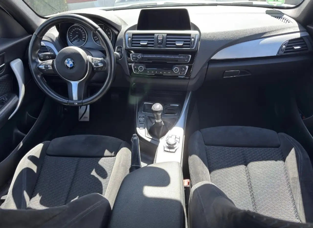 BMW 118 — photo 8 sur 9