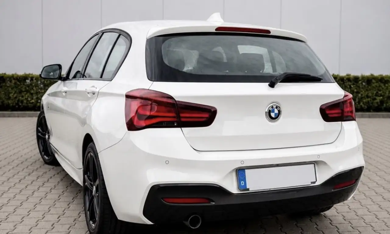 BMW 118 — photo 4 sur 9