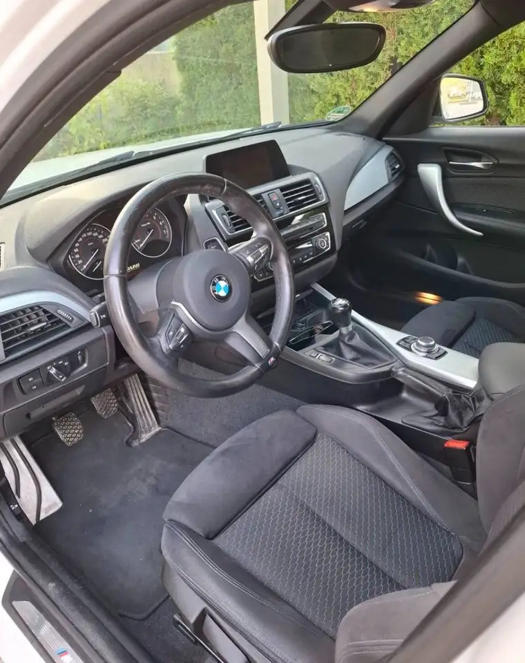 BMW 118 — photo 6 sur 9