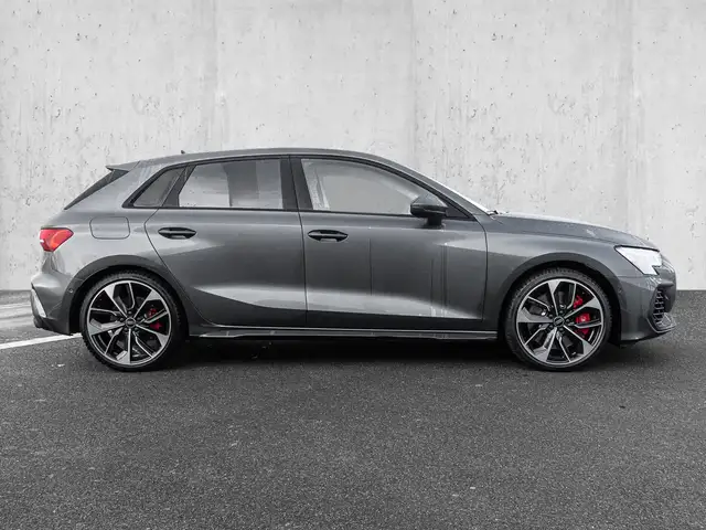 Audi S3 view 5