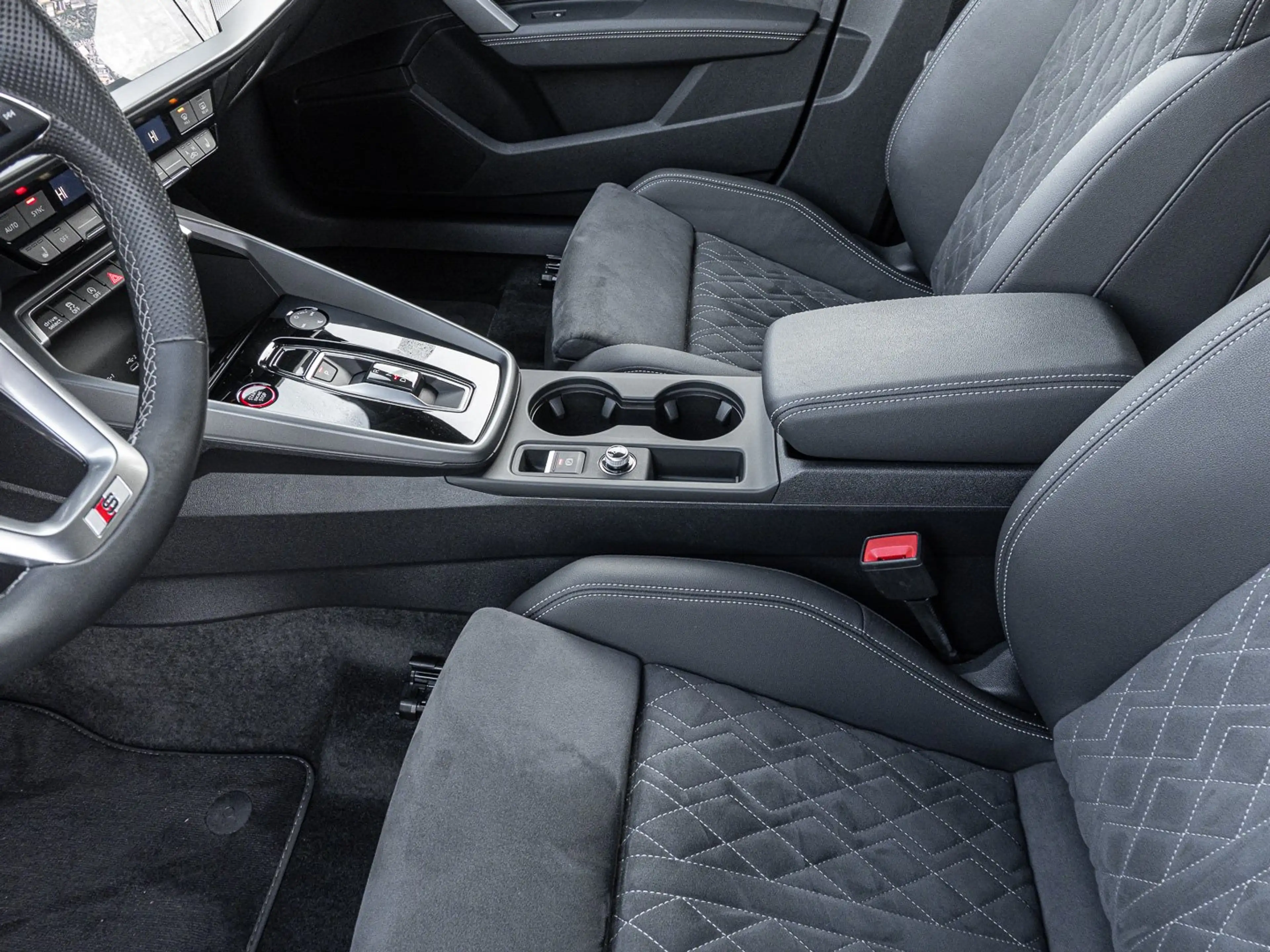 Audi S3 Sportback 2.0 TFSI quattro S tronic MATRIX — photo 15