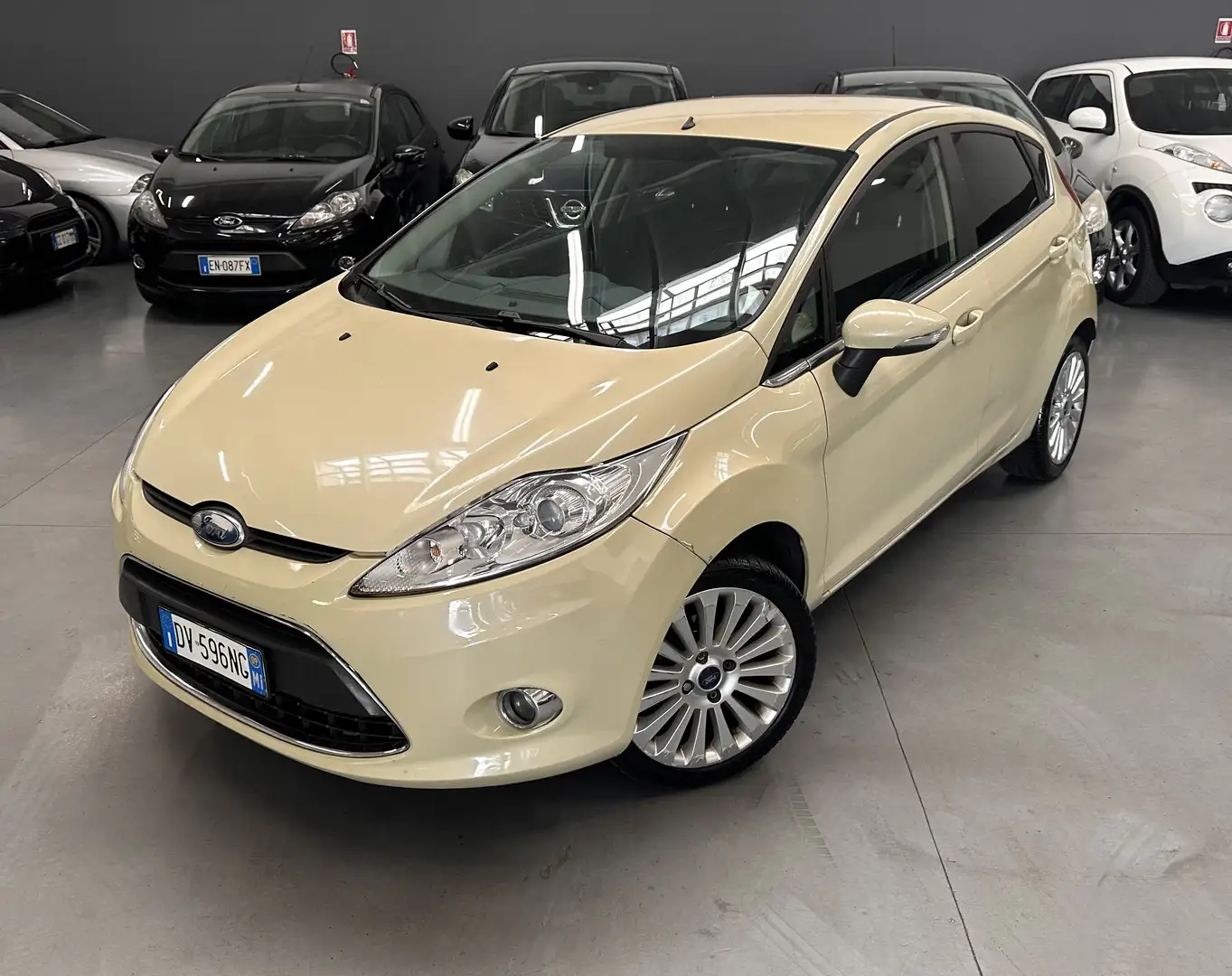 Ford Fiesta 5p 1.2 16v Titanium 82cv neopatentati - 2