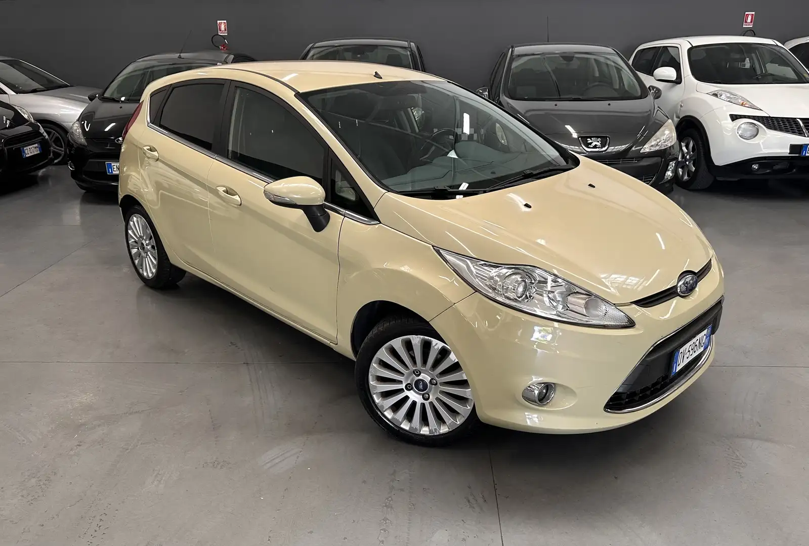 Ford Fiesta 5p 1.2 16v Titanium 82cv neopatentati - 1