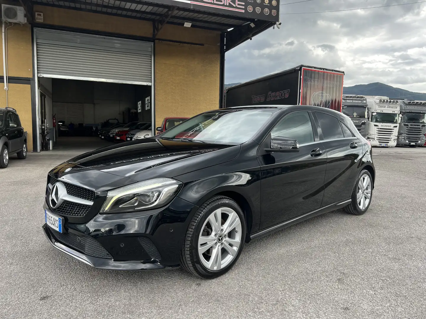 Mercedes-Benz A 200 Mercedes A200d Sport auto my16 Noir - 1