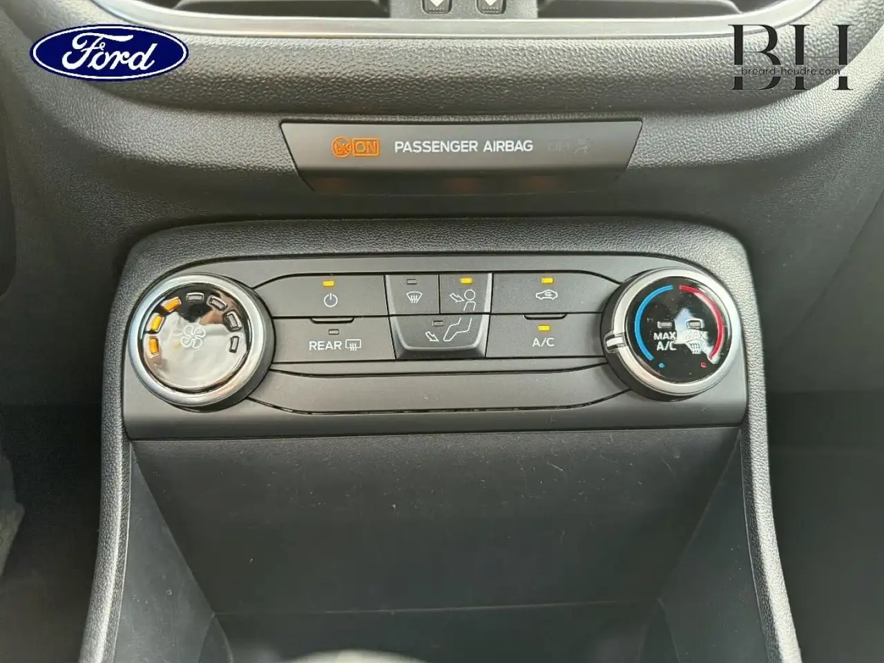 Ford Fiesta 5 portes — photo 15