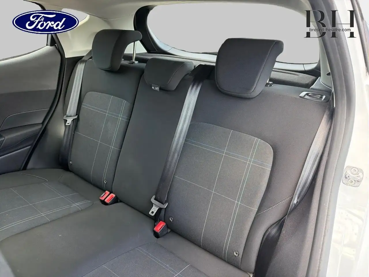 Ford Fiesta 5 portes — photo 12