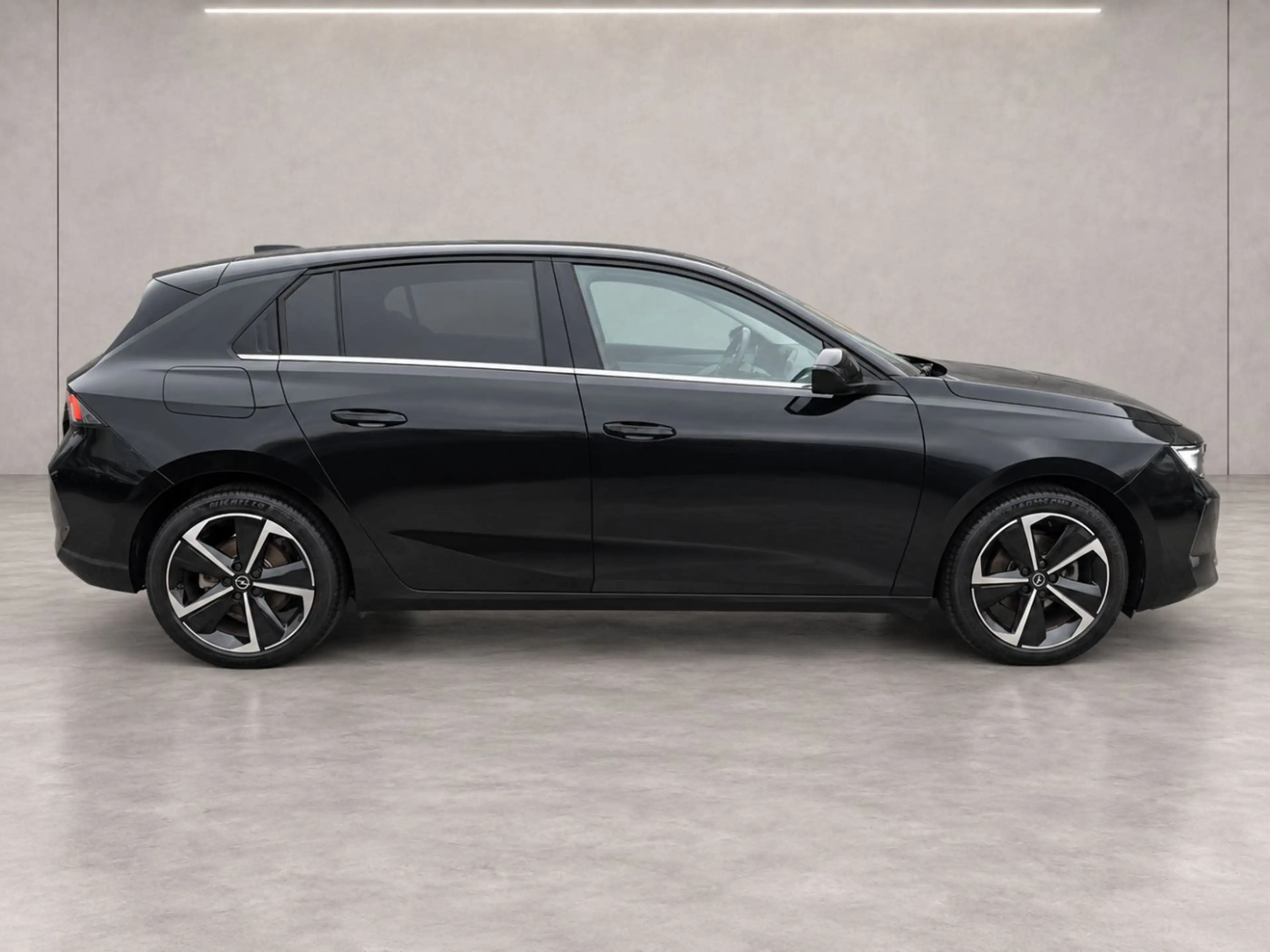Opel Astra L 1.2 Turbo Elegance 2xKlima+Fernlichtass. — photo 9