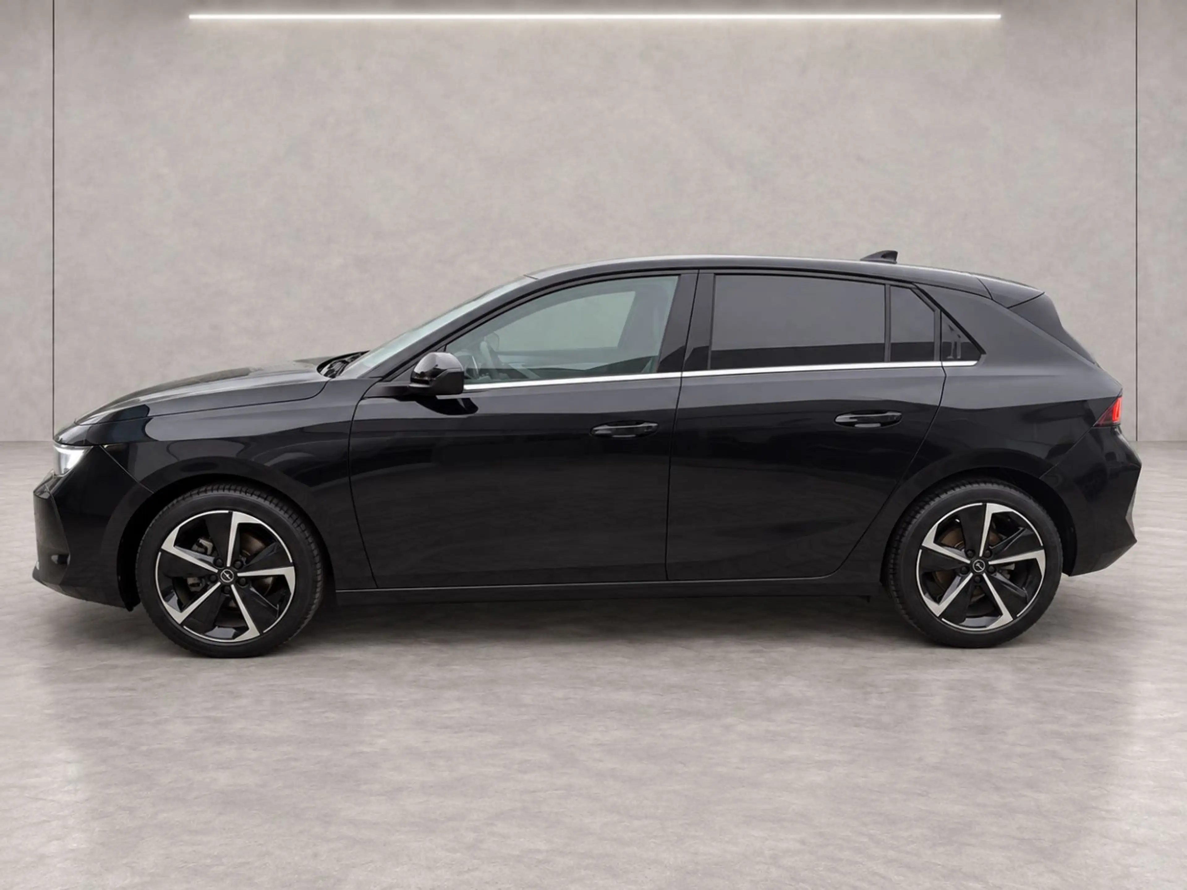 Opel Astra L 1.2 Turbo Elegance 2xKlima+Fernlichtass. — photo 4