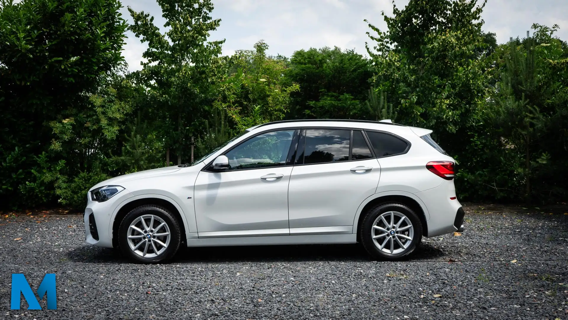 BMW X1 SDrive18i High Executive | M-sport | HUD | Camera Wit - 2
