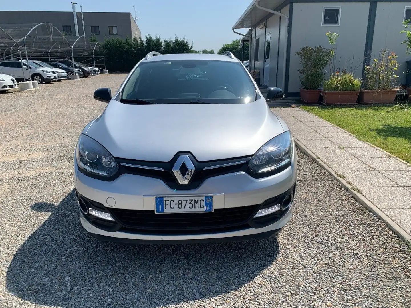 Renault Megane dCi 110CV Start&Stop SporTour Energy Limited Grijs - 2