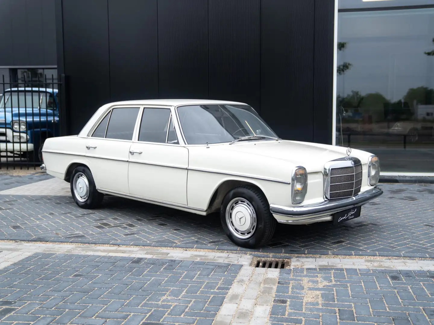 Mercedes-Benz 280 200-280 (W115) 220 Wit - 1