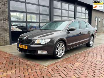 1.8 TSI Elegance | Autom | 1/2 Leer | Navi | Xenon