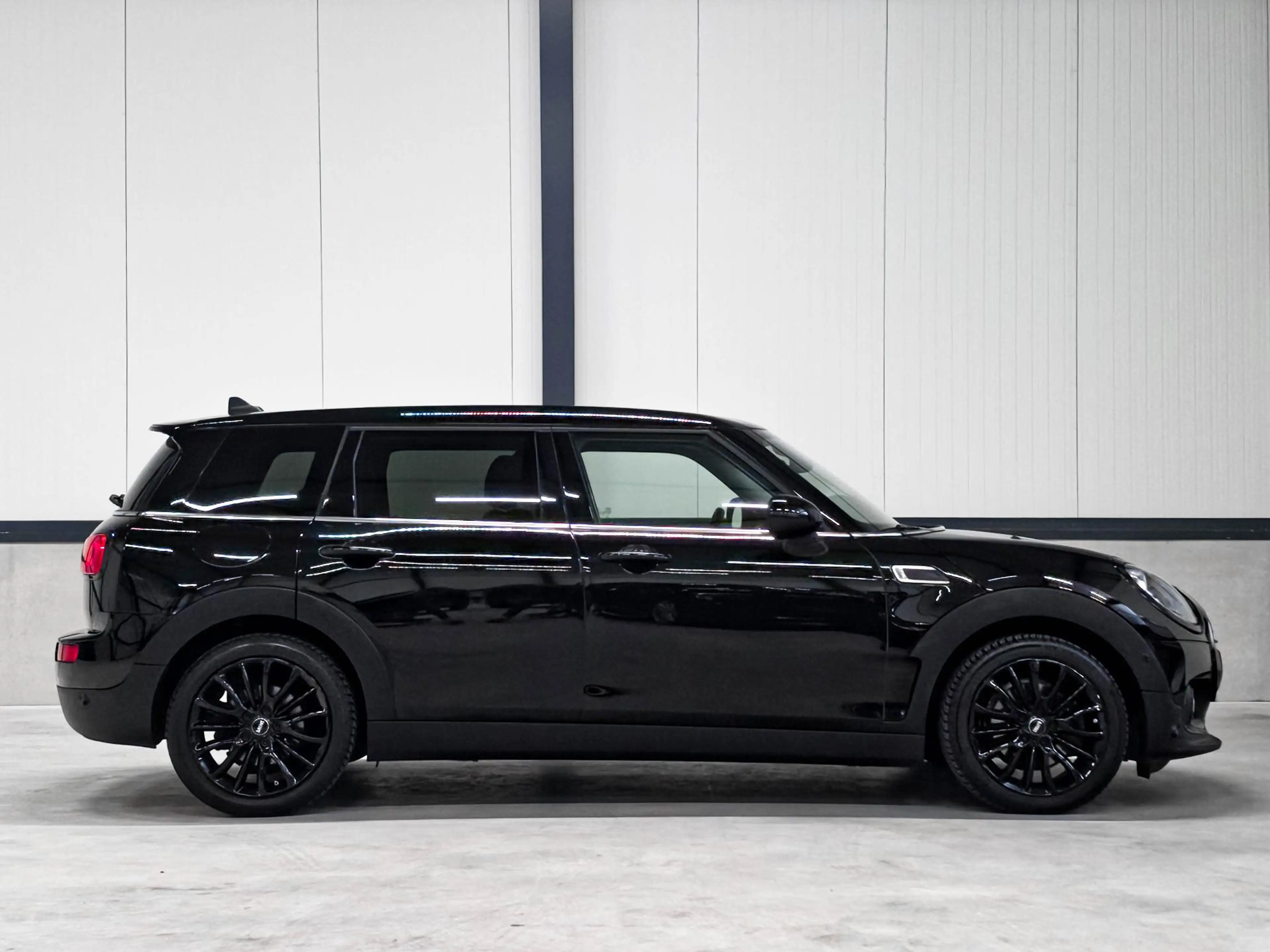 MINI Cooper Clubman 1.5 Black edition | Carplay | Stoelverwarming | Ke — photo 3