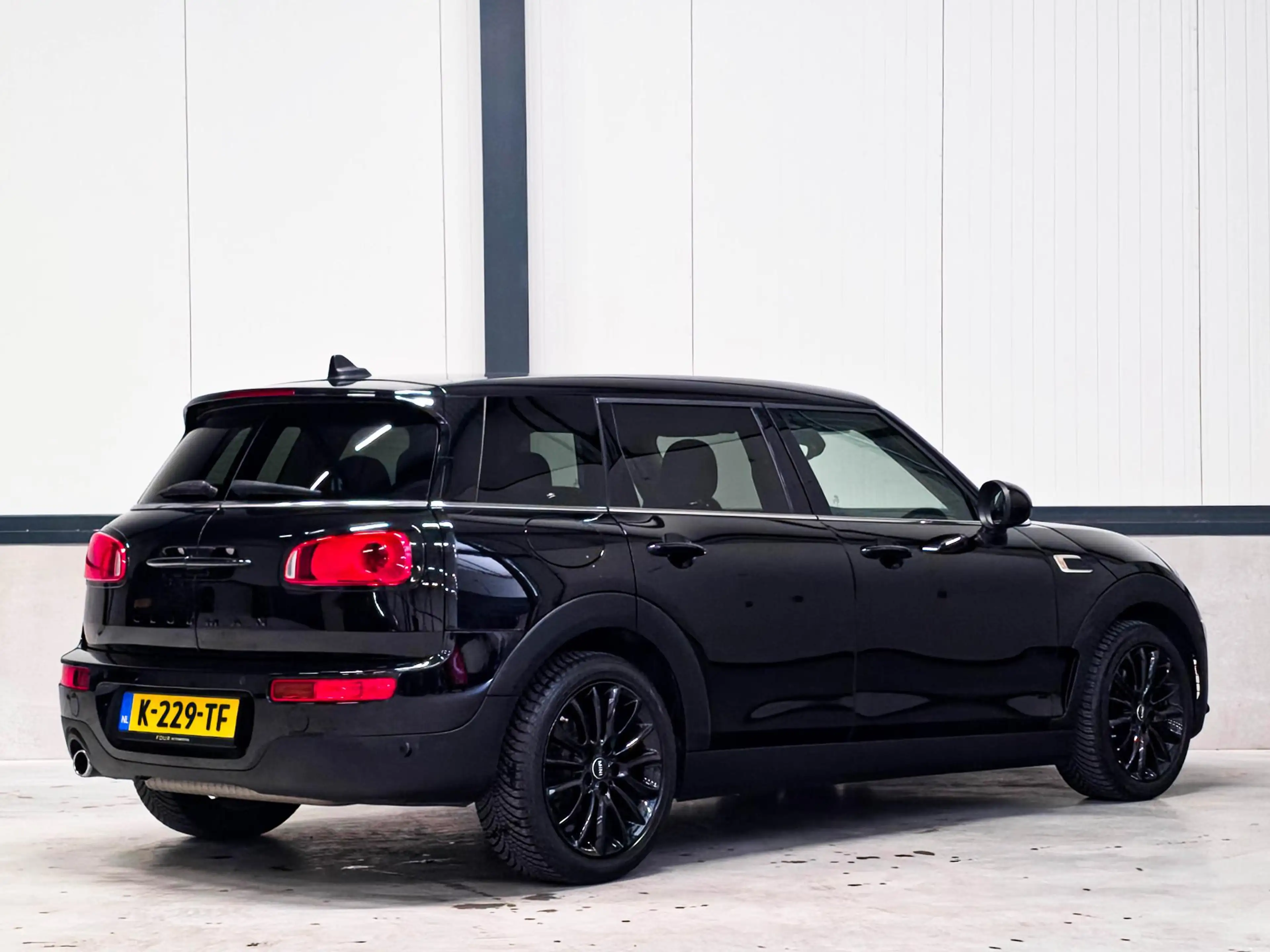 MINI Cooper Clubman 1.5 Black edition | Carplay | Stoelverwarming | Ke — photo 2