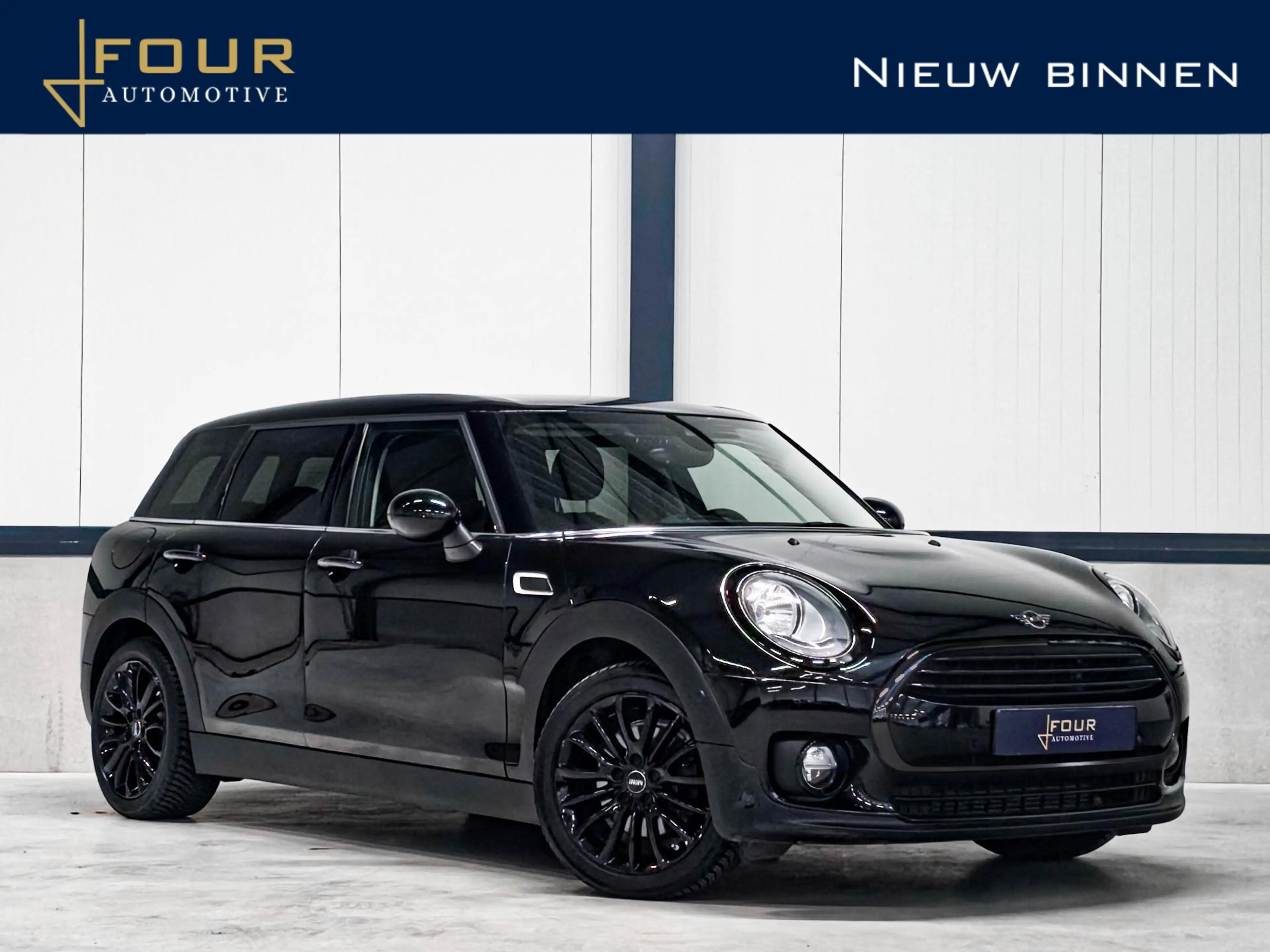 MINI Cooper Clubman 1.5 Black edition | Carplay | Stoelverwarming | Ke