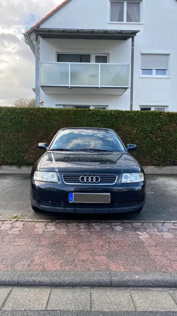 Audi A3 1.6 Ambiente Zwart - 1