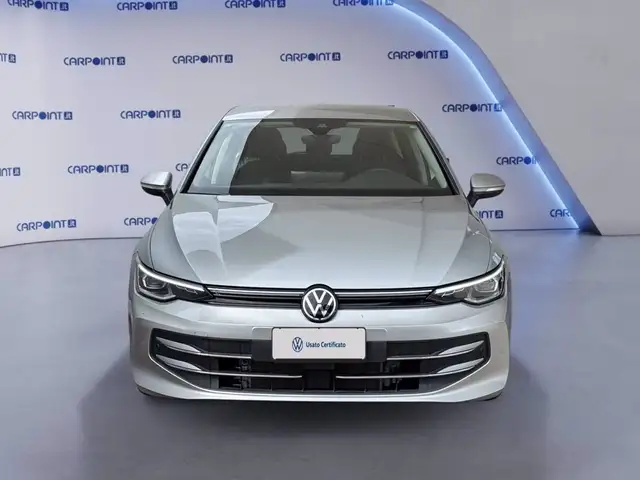 Volkswagen Golf view 3