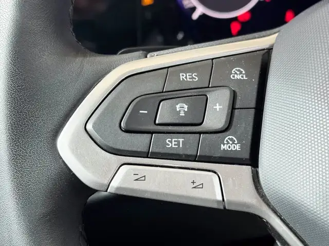 Volkswagen Golf view 21
