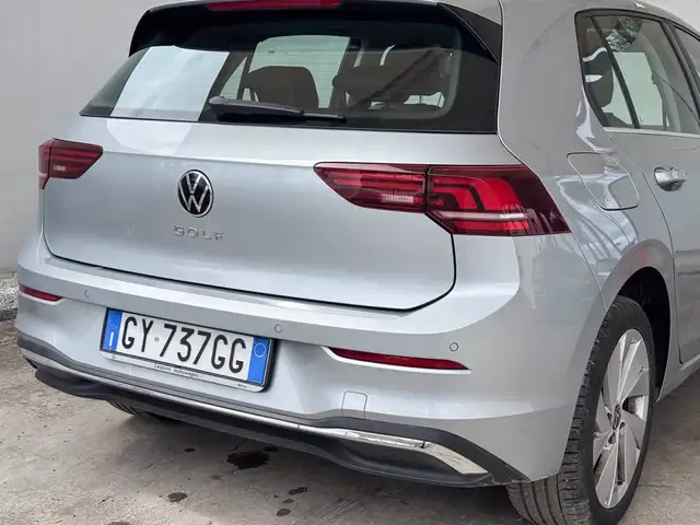 Volkswagen Golf view 18