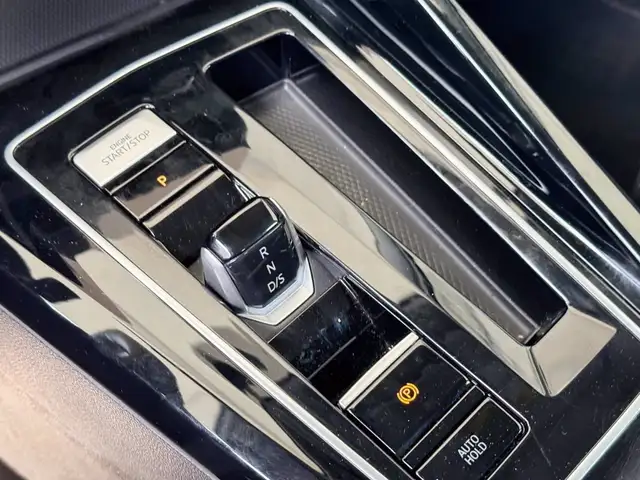 Volkswagen Golf view 25
