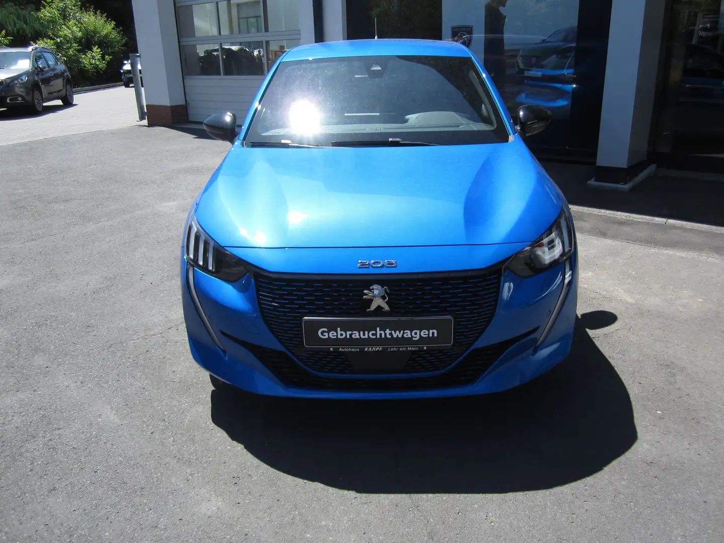 Peugeot e-208 GT Elektromotor 136 Blau - 2