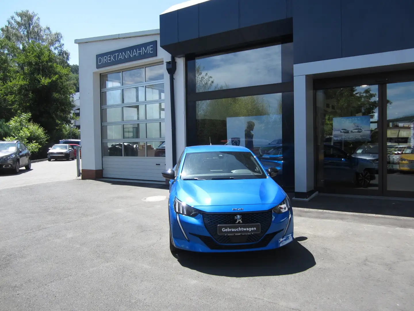 Peugeot e-208 GT Elektromotor 136 Blau - 1