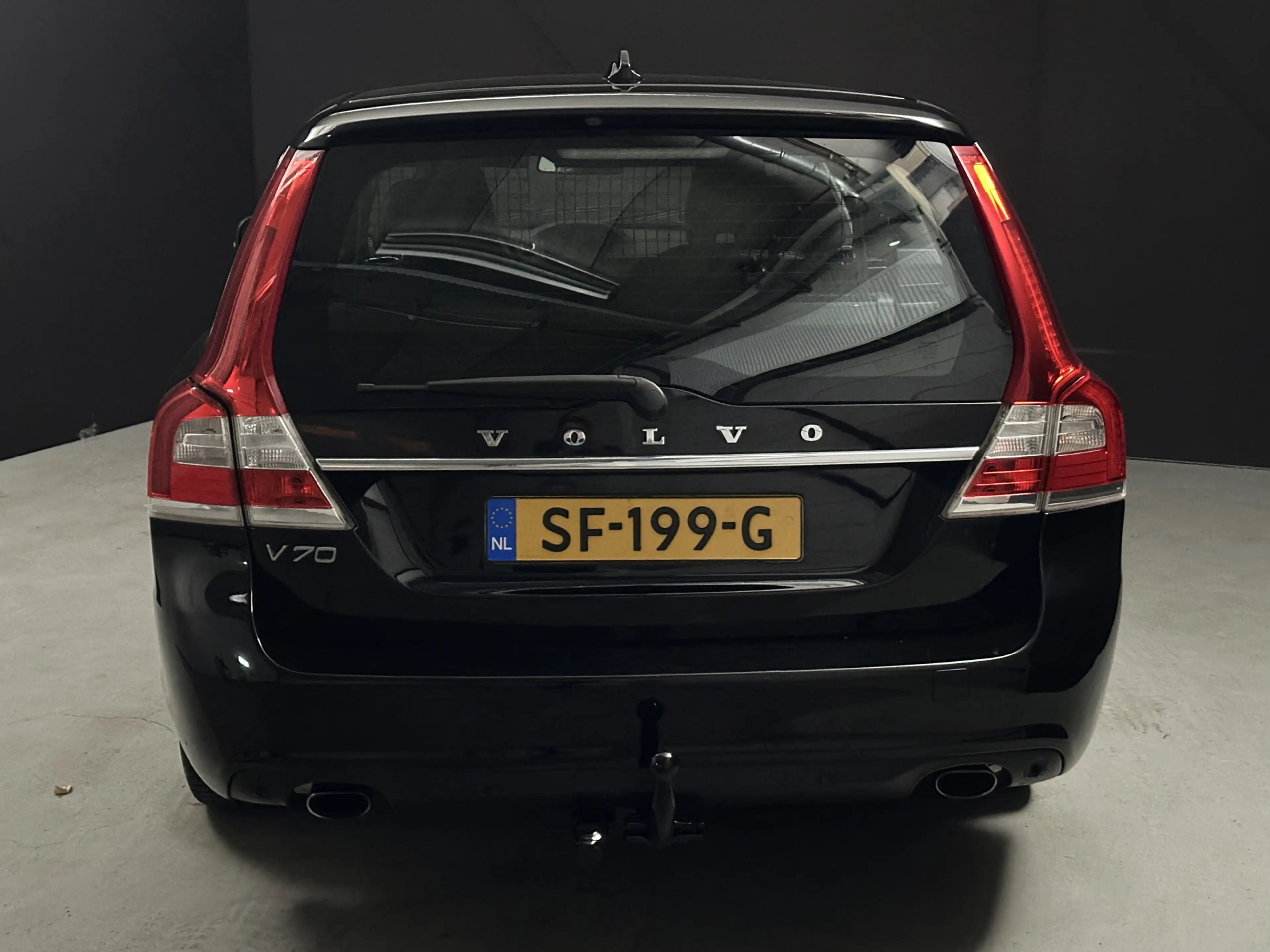 Volvo V70 2.0 T5 Kinetic *Automaat*AC*CC*Full Leather* — photo 8