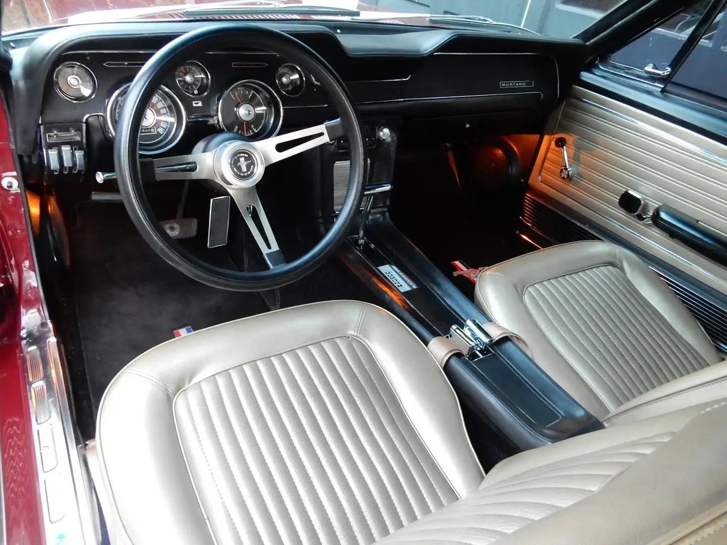 Ford Mustang 1968 GT S-code Coupe 390 komplett restauriert Rood - 2