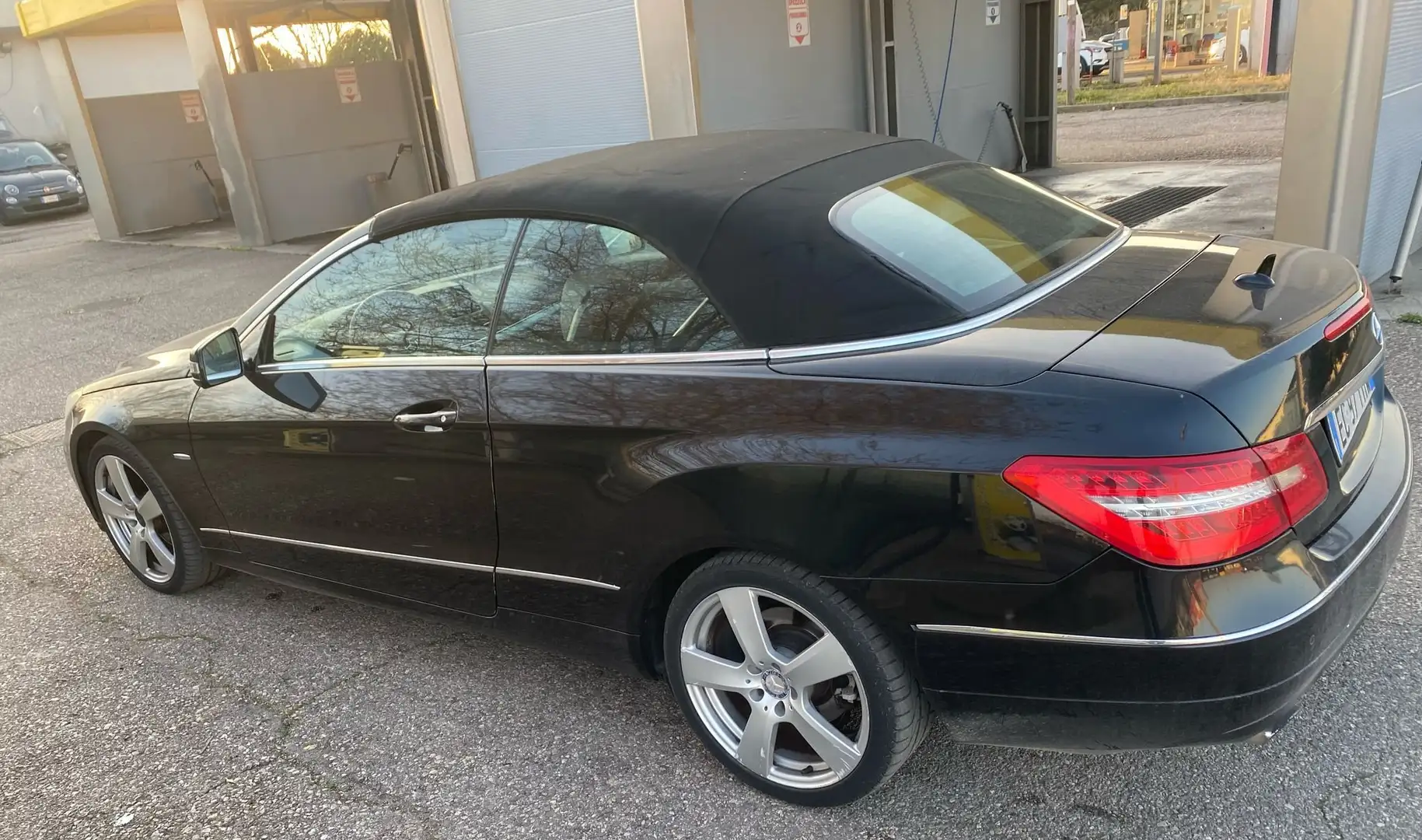 Mercedes-Benz E 200 Classe E - A207 Cabrio Cabrio (cgi) be Executive Nero - 2