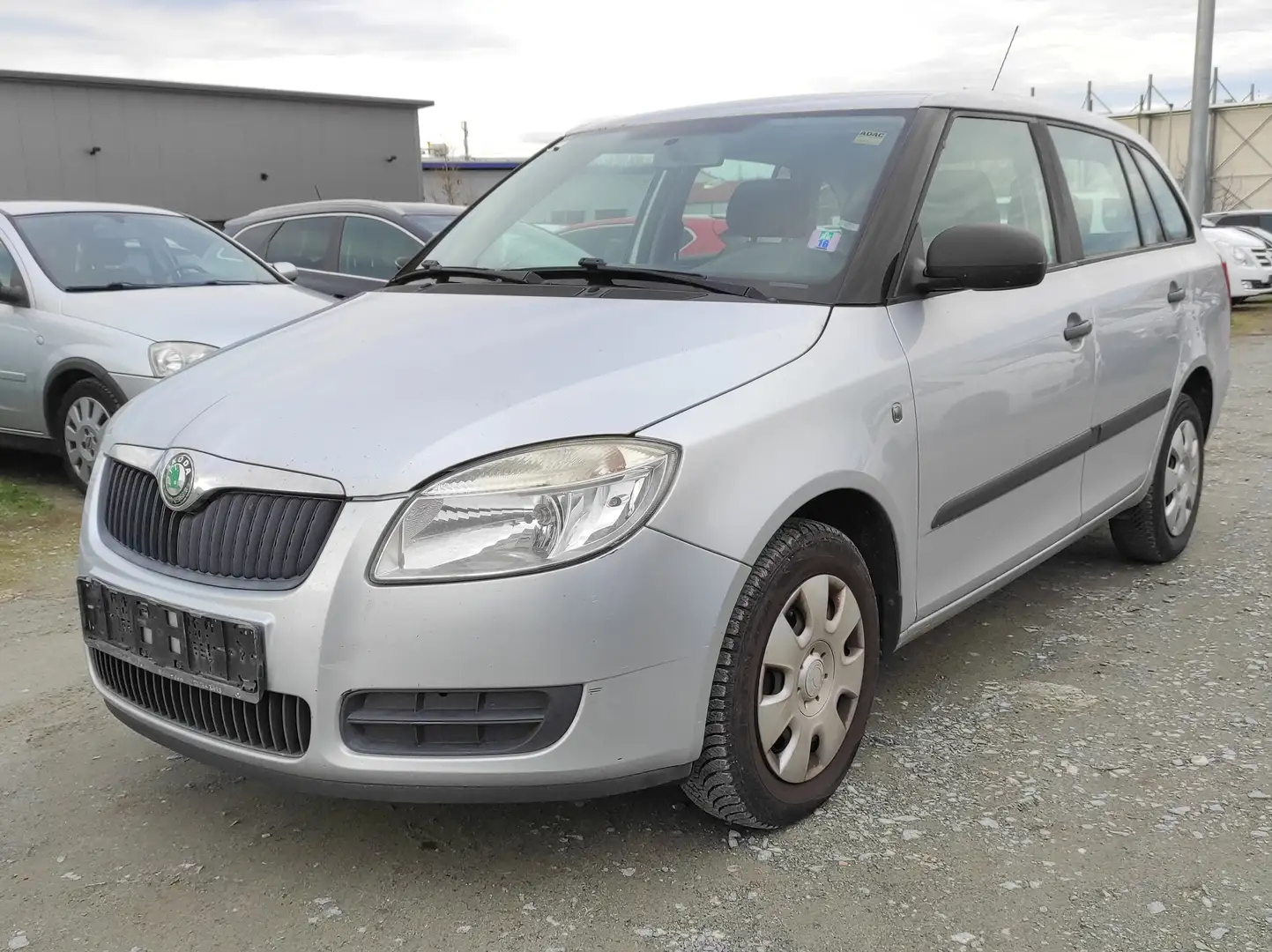 Skoda Fabia 1.2 HTP *TÜV NEU* EURO-4 ALLWETTER USB AUX-IN Szürke - 2