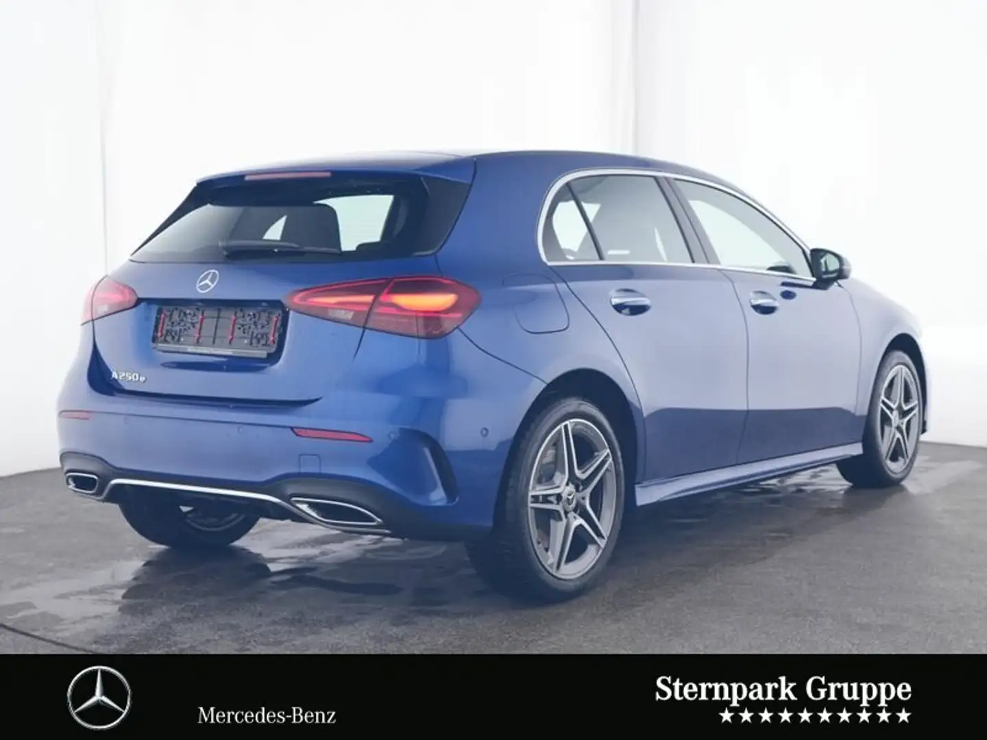 Mercedes-Benz A 250 A 250 e AMG MBUX-Navi,Distronic,R-Kam,AHK,Totw. Blau - 2