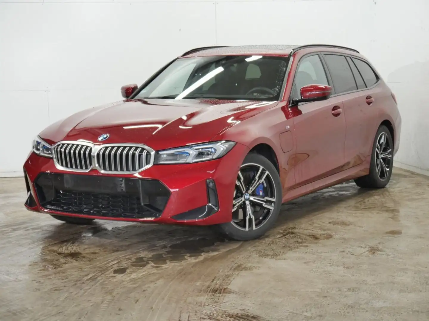 BMW 330 e T.xDr.M Sport FACELIFT ACC SuView PanoD.AHK Rosso - 2
