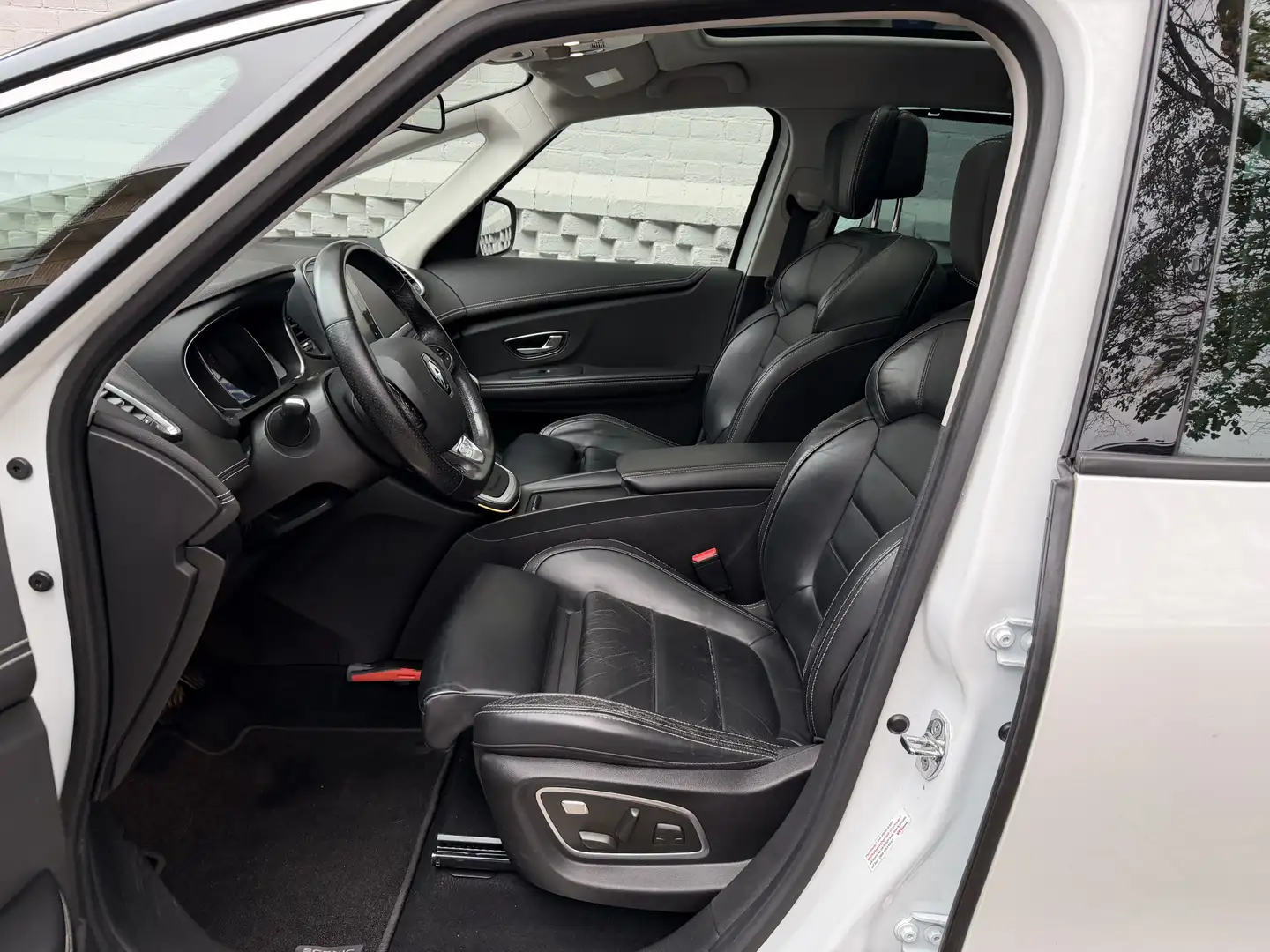 Renault Grand Scenic 1.3 TCe Initiale Paris Panorama dak Carplay Blanc - 2