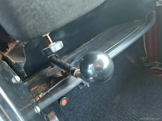 Citroen 2CV view 13