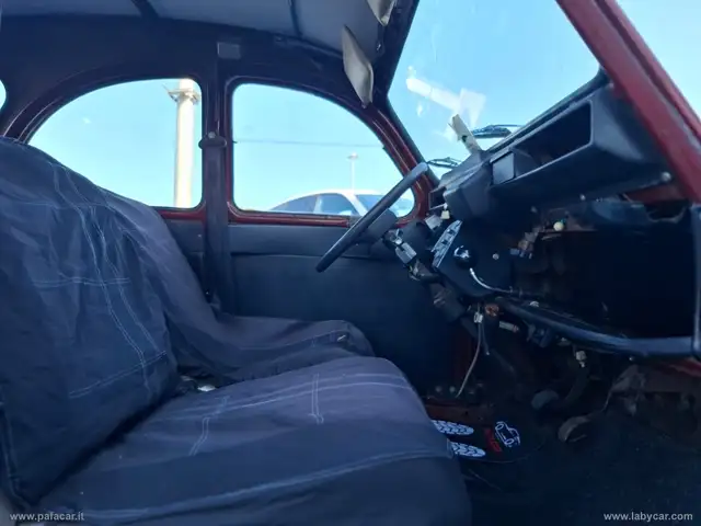 Citroen 2CV view 5